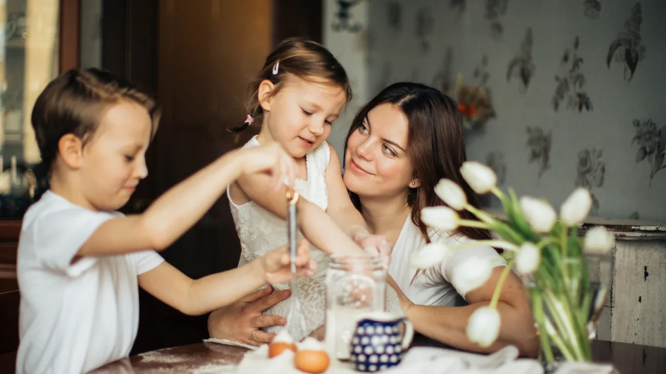 Ayudas a familias monoparentales en Cataluña en 2024: beneficios y cómo acceder a ellas